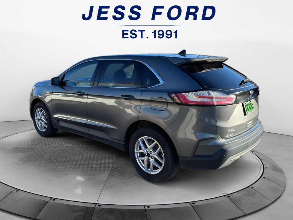2024 Ford Edge SEL photo 4