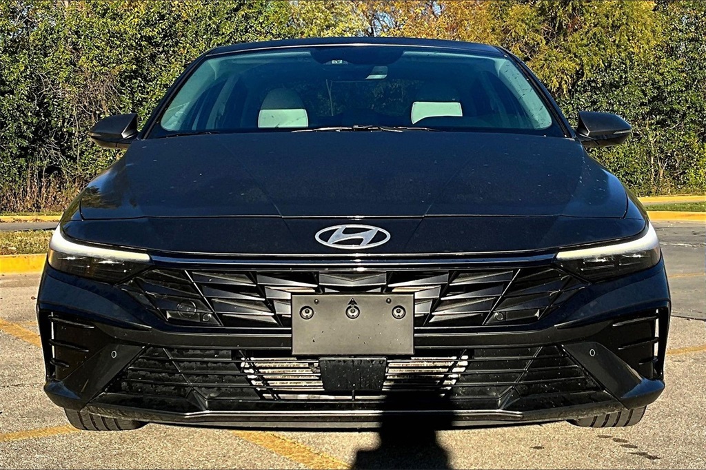 Used 2024 Hyundai Elantra Limited with VIN KMHLN4DJXRU095578 for sale in Kansas City
