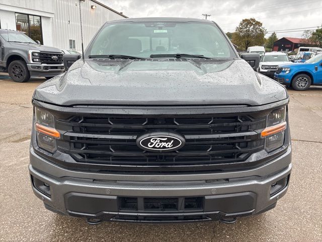 2025 Ford F-150 XLT photo 2