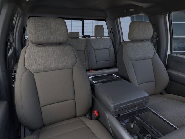 2025 Ford F-150 XLT photo 10