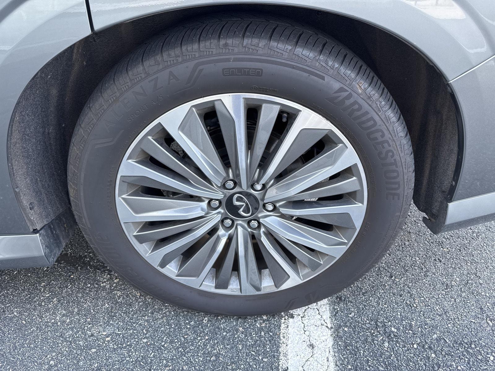 2025 Infiniti QX80 Sensory photo 11