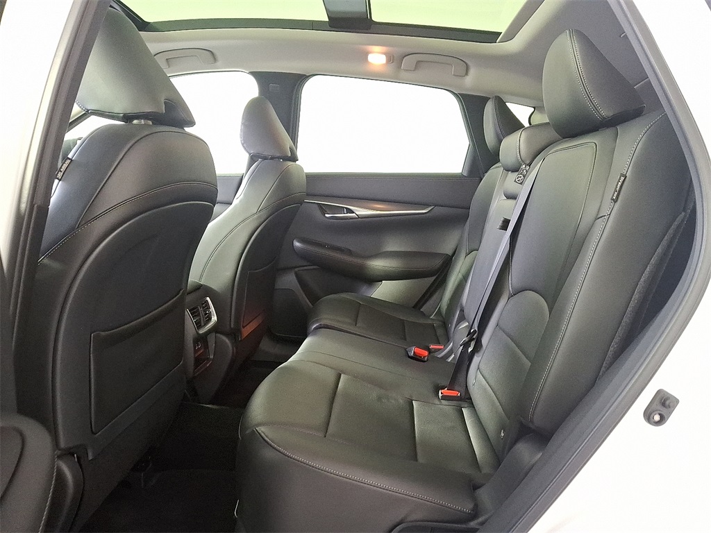 2025 Infiniti QX50 Luxe photo 11