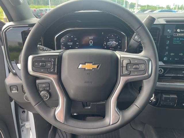 2025 Chevrolet Silverado 1500 LT photo 14