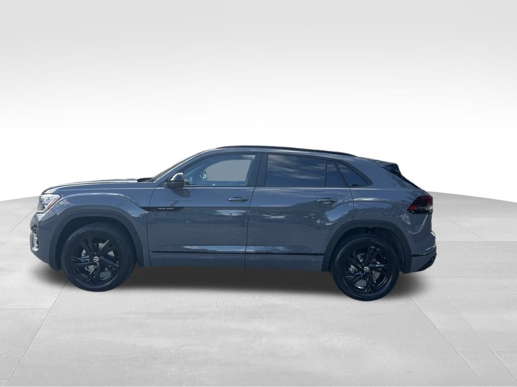 2026 Volkswagen Atlas Cross Sport SEL R-Line photo 4