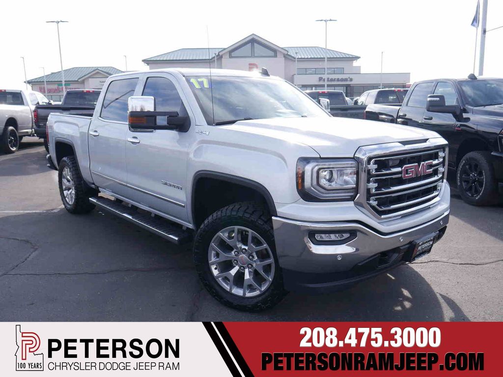 2017 GMC Sierra SLT's photo
