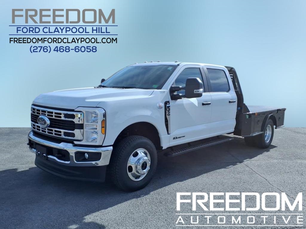 2026 Ford F-350 Super Duty Chassis Cab XL's photo