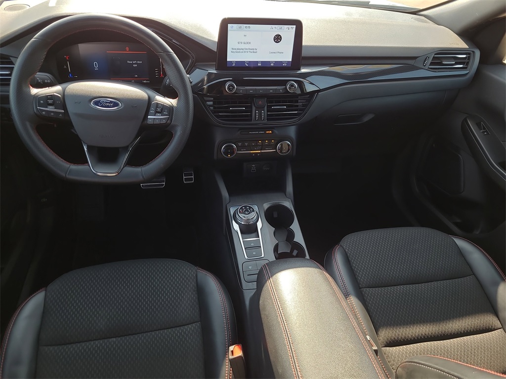 2024 Ford Escape ST-Line photo 16