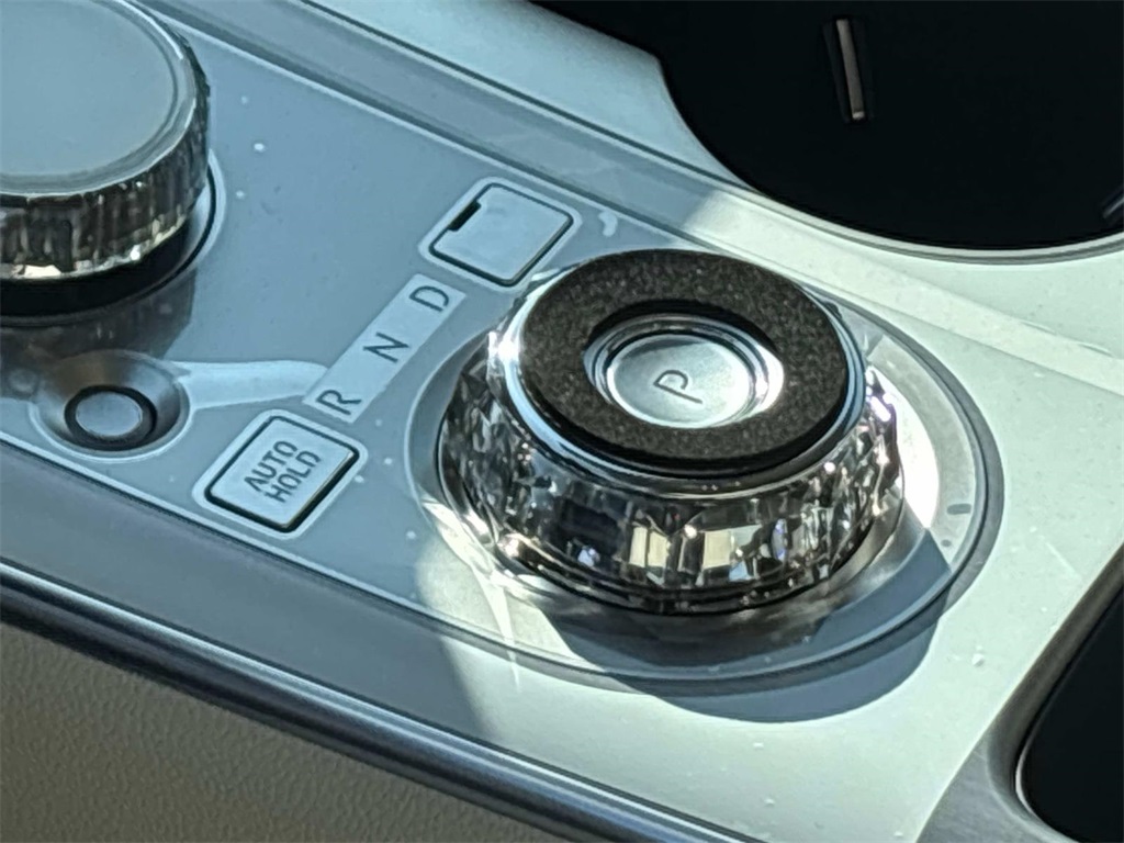 2026 Genesis GV70 2.5T Advanced photo 13