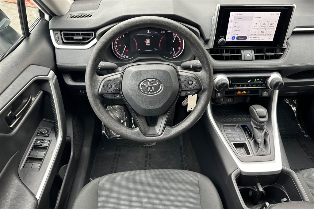 2024 Toyota RAV4 LE photo 12