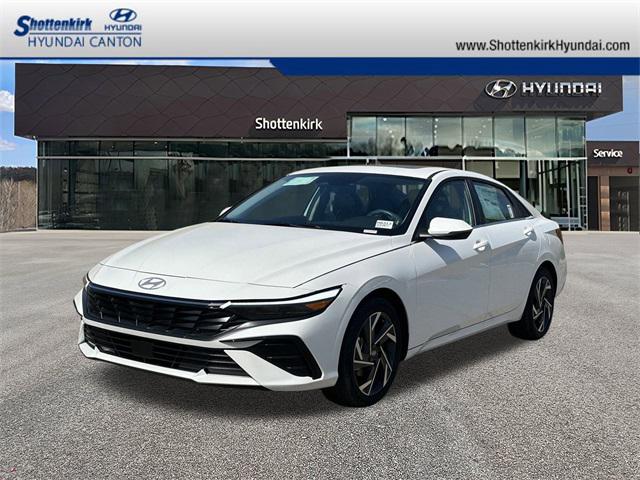 2025 Hyundai Elantra Limited's photo