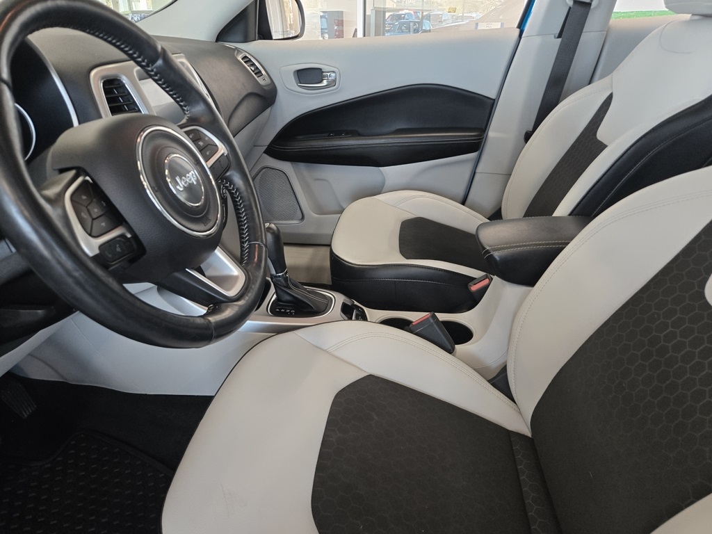 2018 Jeep Compass Latitude photo 19