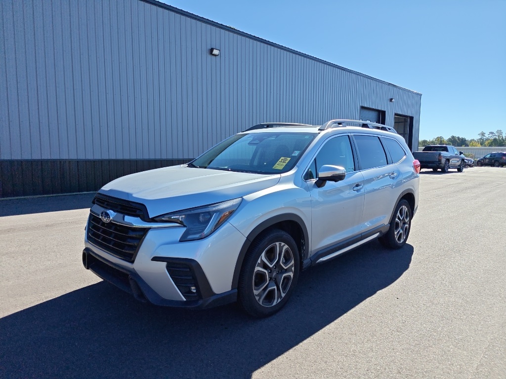2023 Subaru Ascent Limited photo 2
