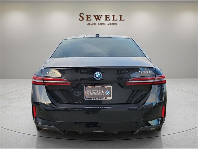 2025 Bmw 550e 550e xDrive photo 4