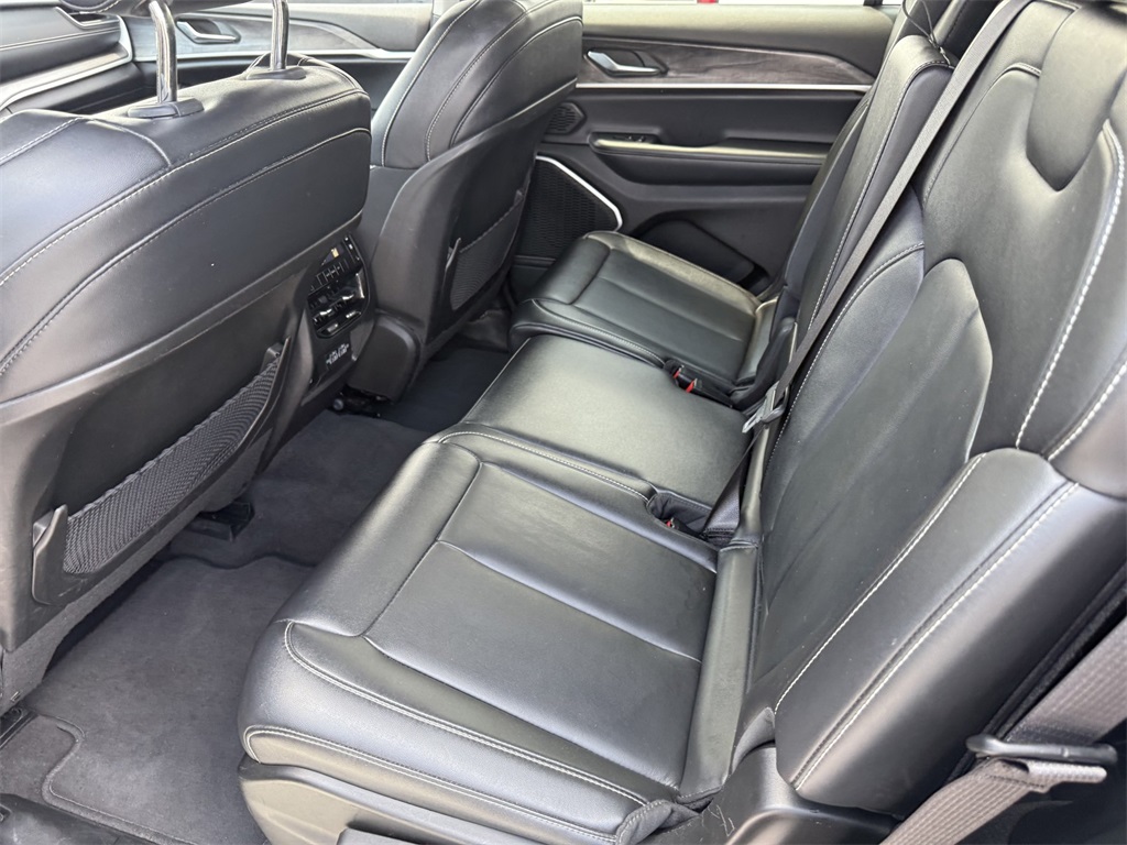 2022 Jeep Grand Cherokee Limited photo 16