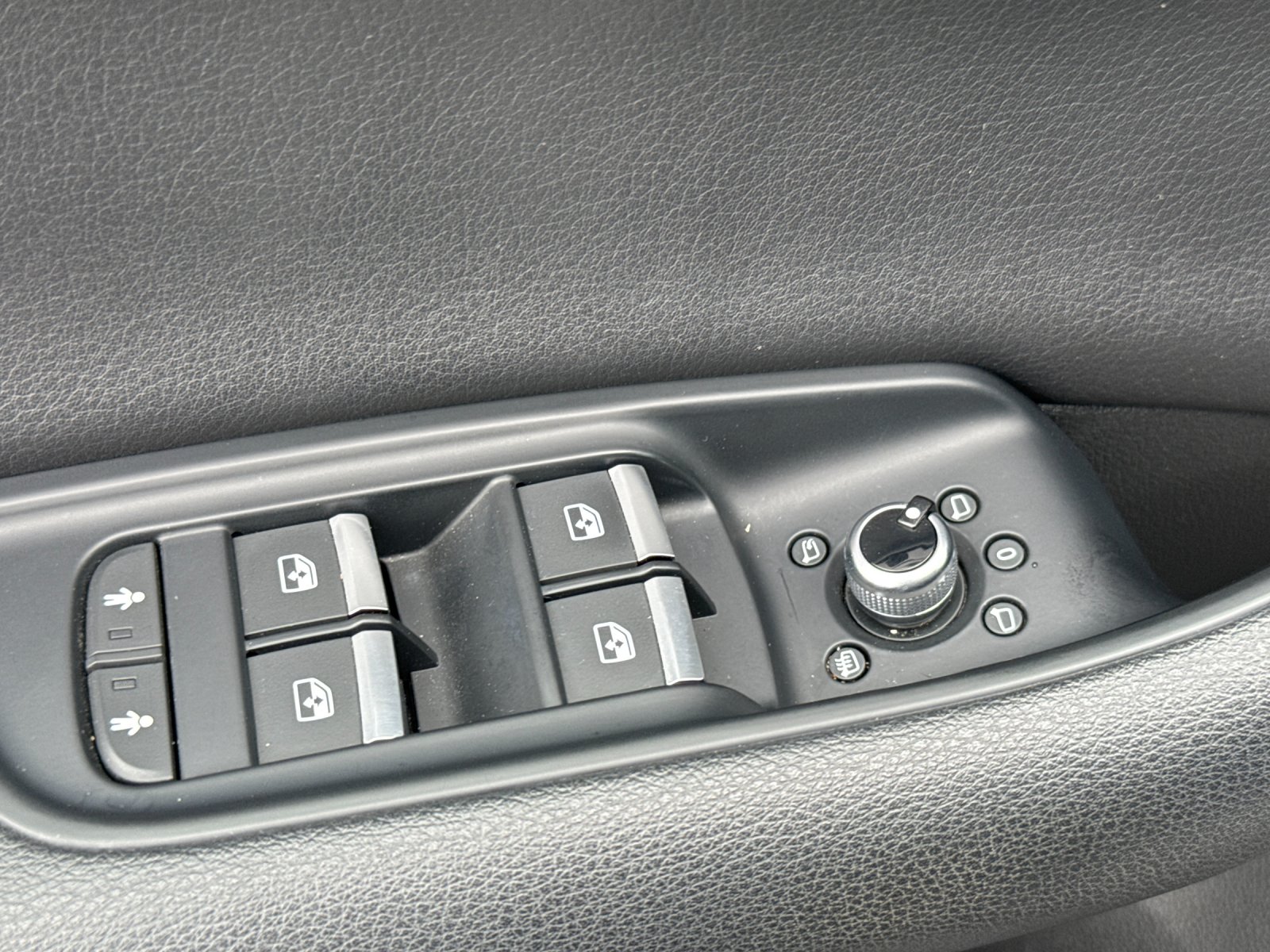 2019 Audi Q7 55 Premium photo 13