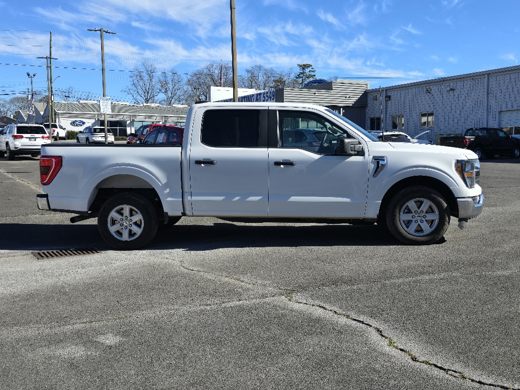2023 Ford F-150 XLT photo 2