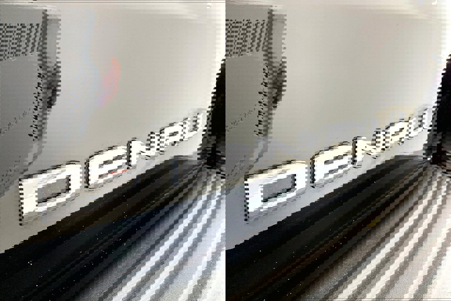 2024 Gmc Yukon Denali photo 2