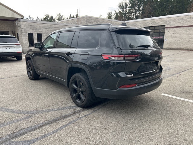 2024 Jeep Grand Cherokee Altitude photo 3