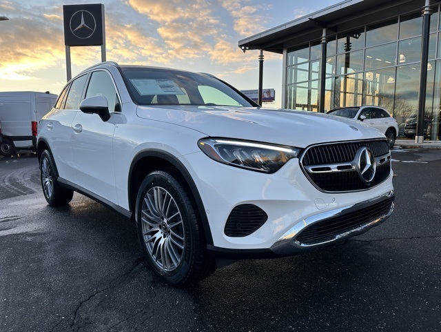 2026 Mercedes-Benz GLC Base's photo