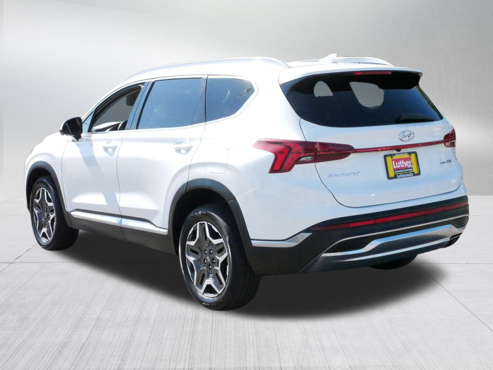 2023 Hyundai Santa Fe Limited photo 3