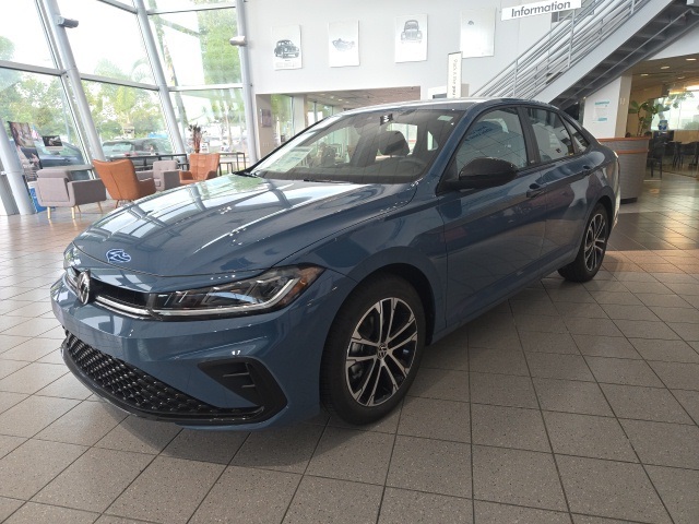2025 Volkswagen Jetta Sport photo 3
