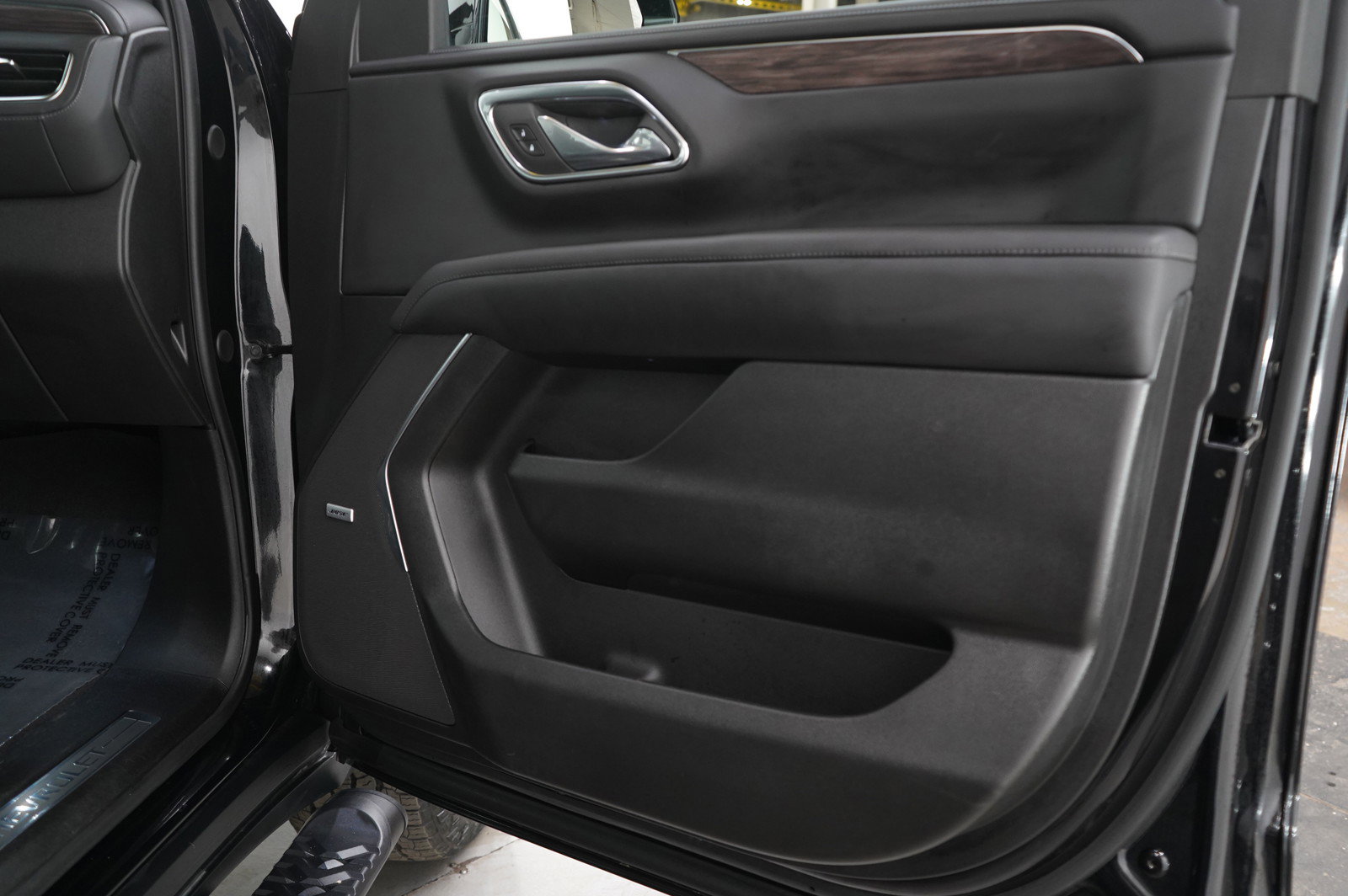 2024 Chevrolet Tahoe Z71 photo 9