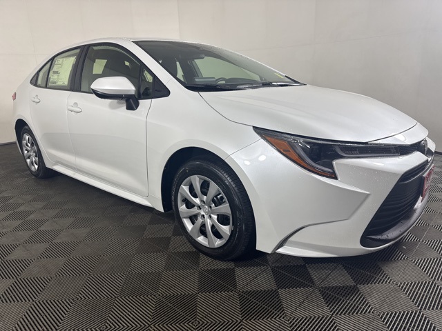 2026 Toyota Corolla LE's photo