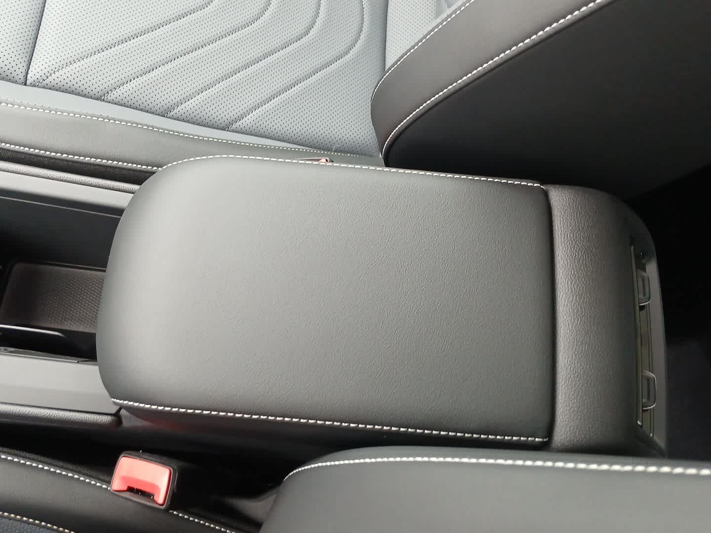 2025 Volkswagen Tiguan SE photo 22