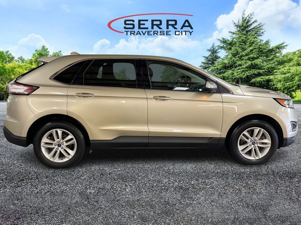 2017 Ford Edge SEL photo 4