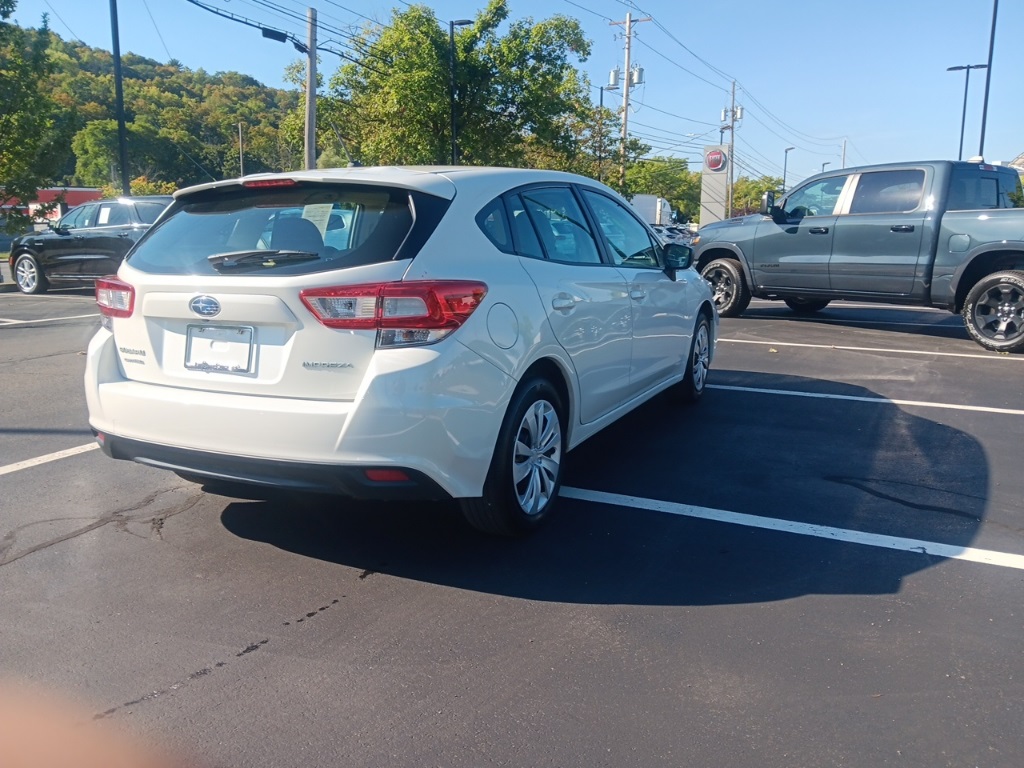 2019 Subaru Impreza 2.0i photo 4