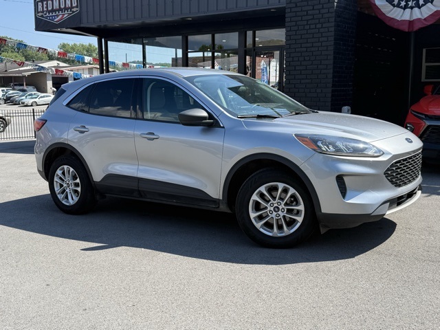 2022 Ford Escape SE photo 2