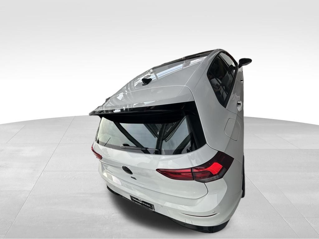 2025 Volkswagen Golf R photo 4