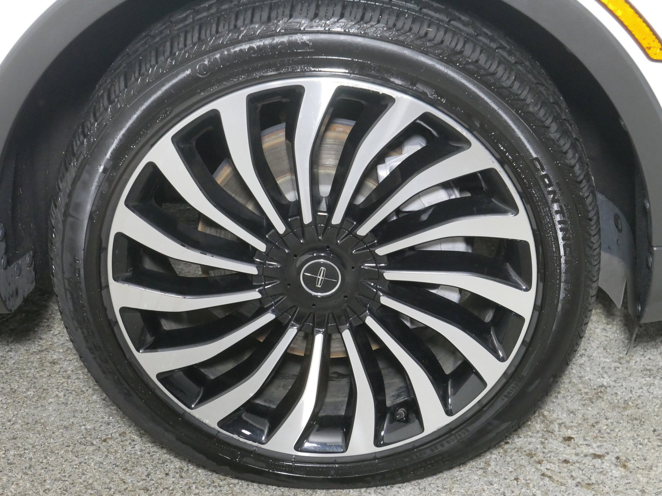 2022 Lincoln Nautilus Black Label photo 15