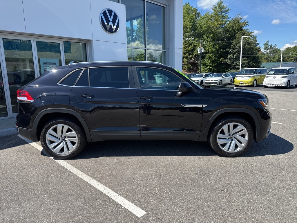 2022 Volkswagen Atlas Cross Sport V6 SE Technology photo 11
