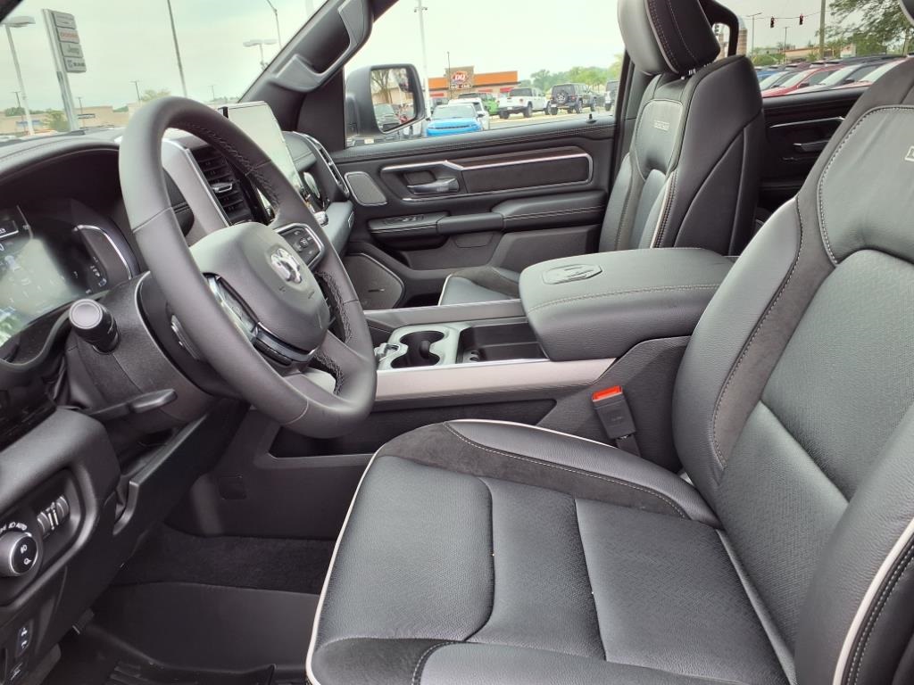2026 Ram 1500 Laramie photo 5