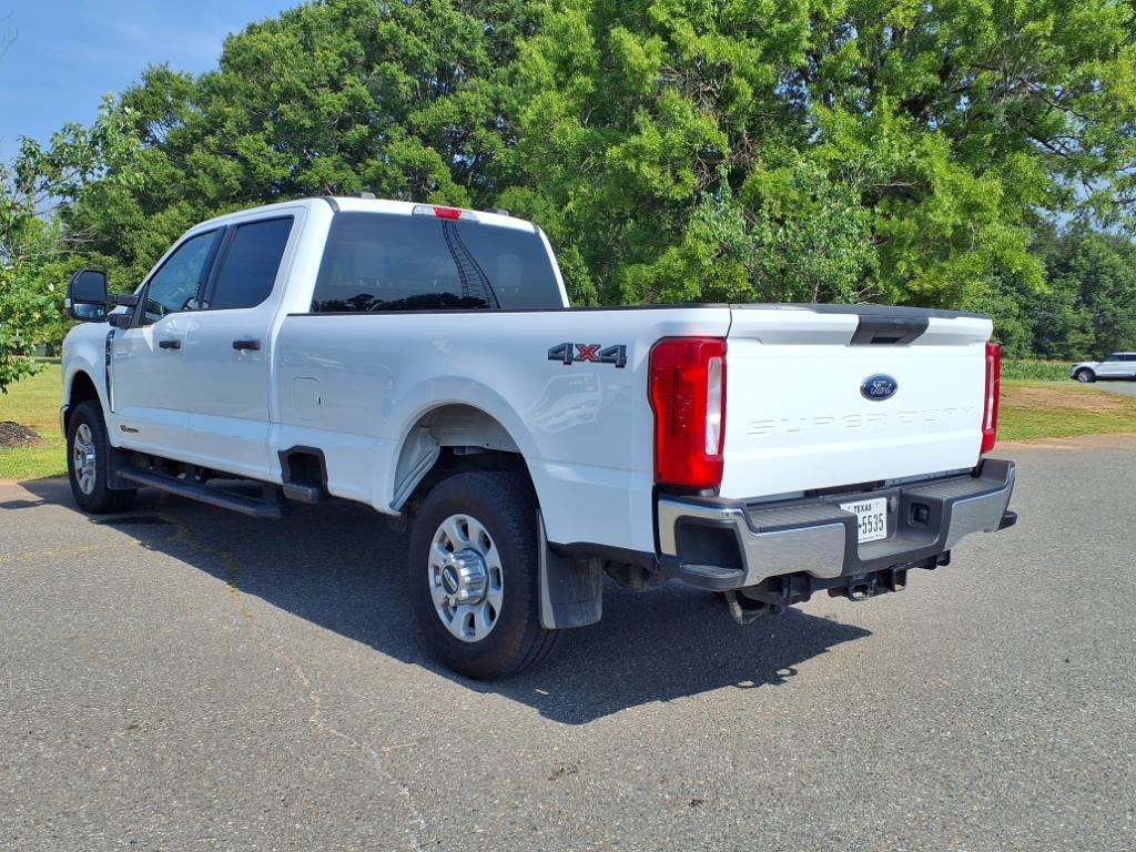 2024 Ford F-350 XLT photo 13