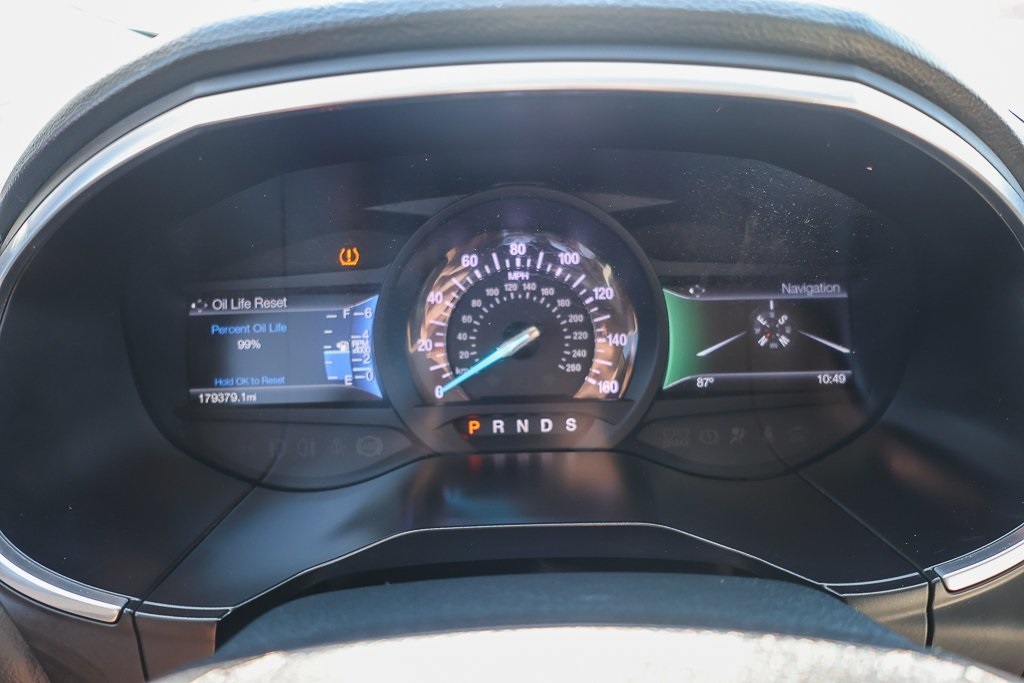 2016 Ford Edge Titanium photo 11