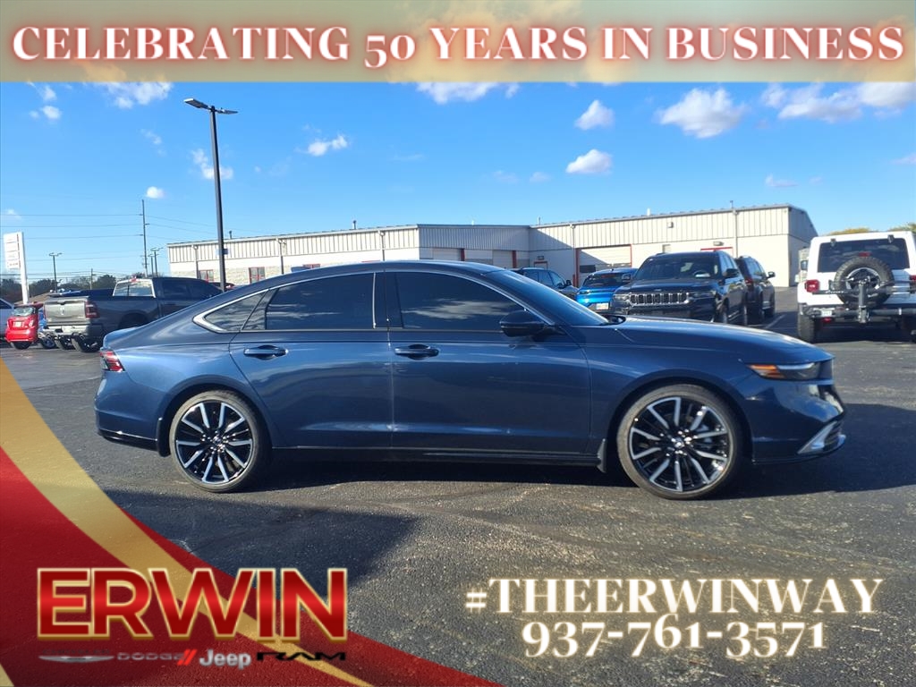 2025 Honda Accord Hybrid Touring photo 2