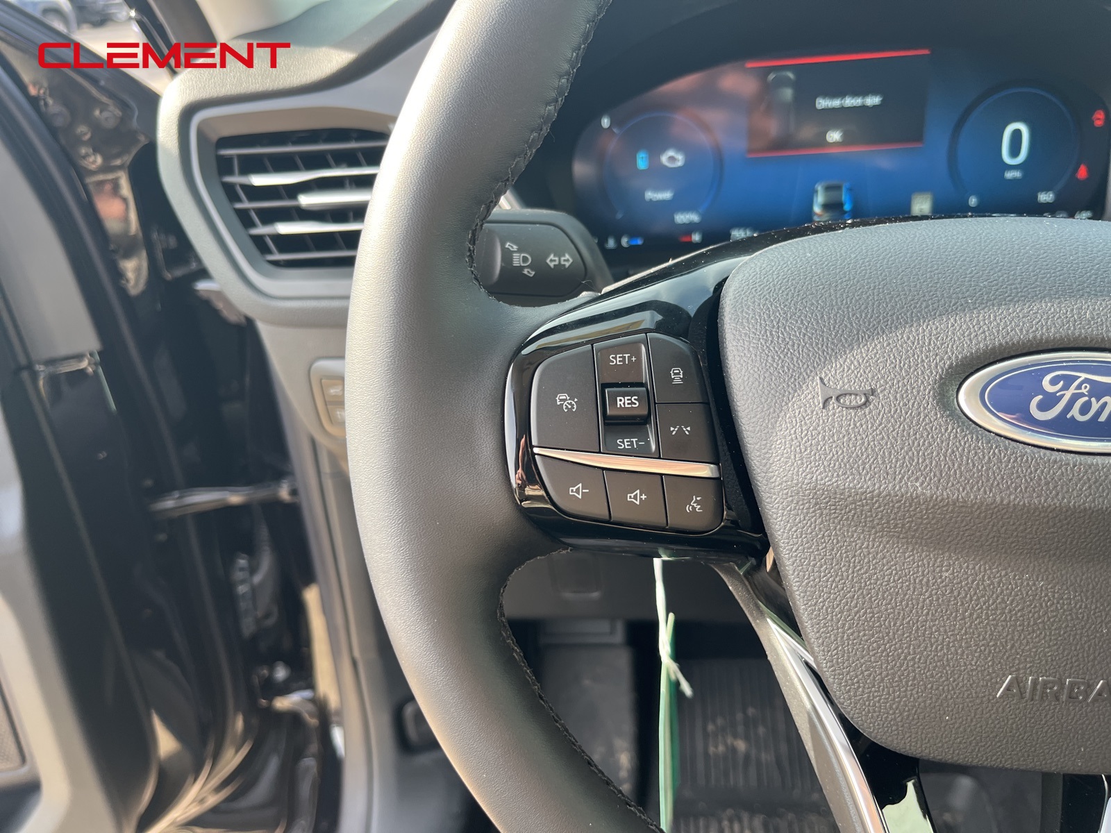2024 Ford Escape Premium photo 5