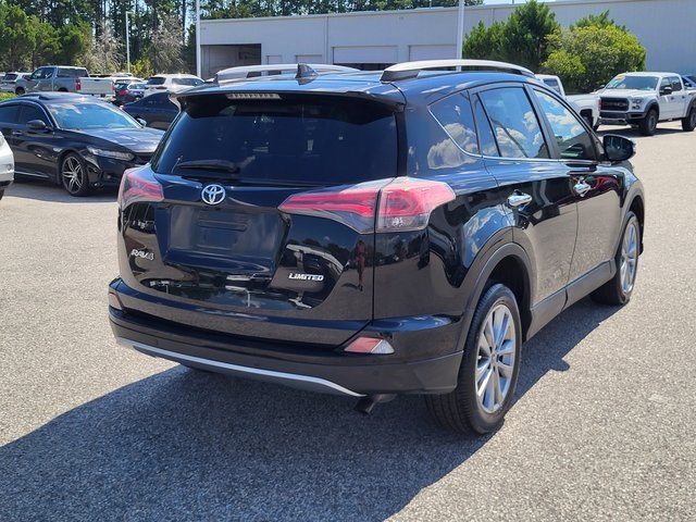 2017 Toyota RAV4 Limited photo 2