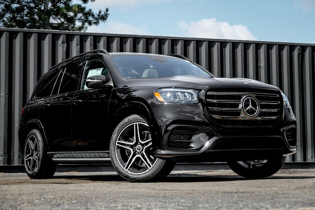 2026 Mercedes-Benz GLS Base's photo