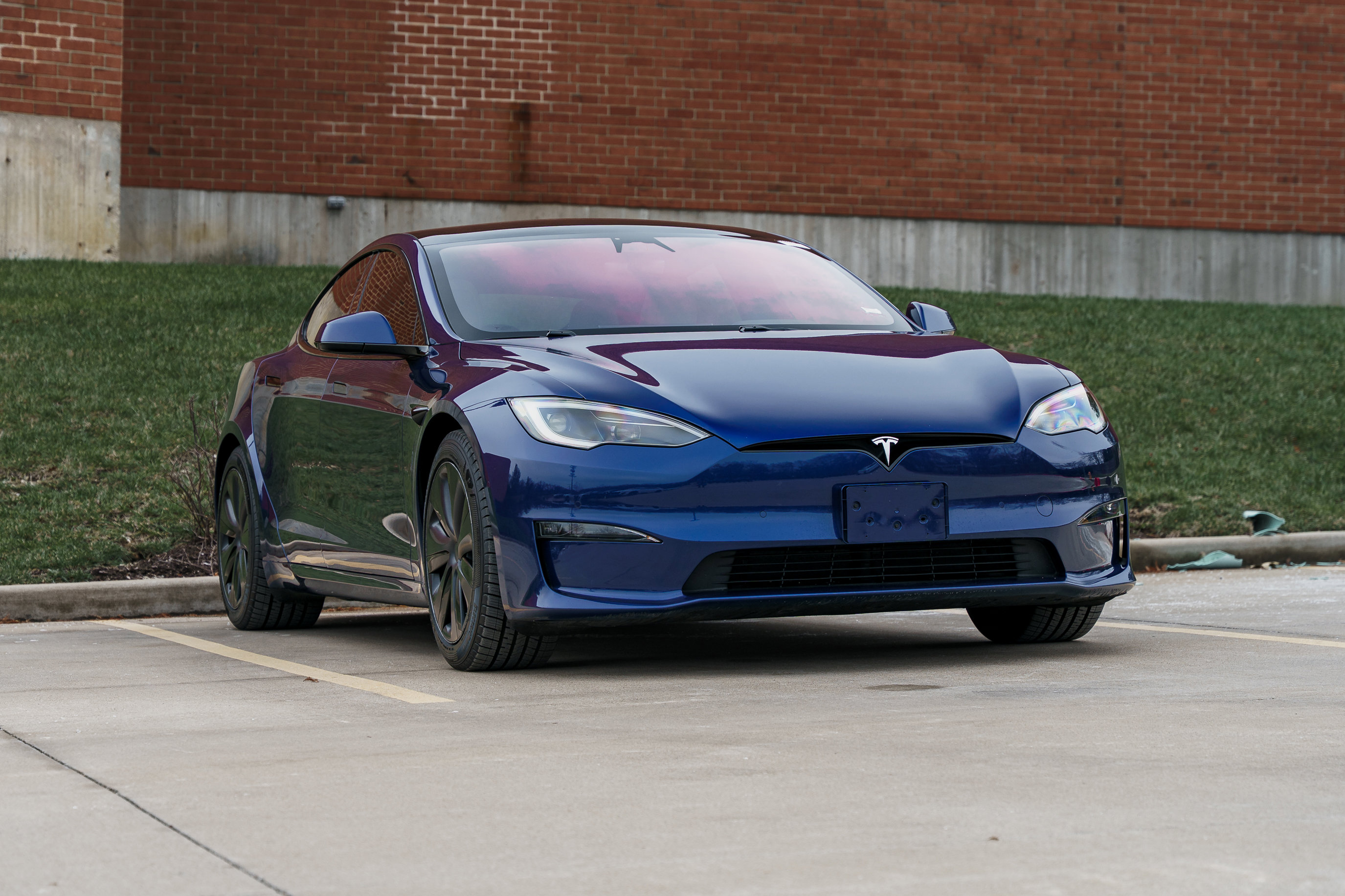 2023 Tesla Model S Standard Range's photo