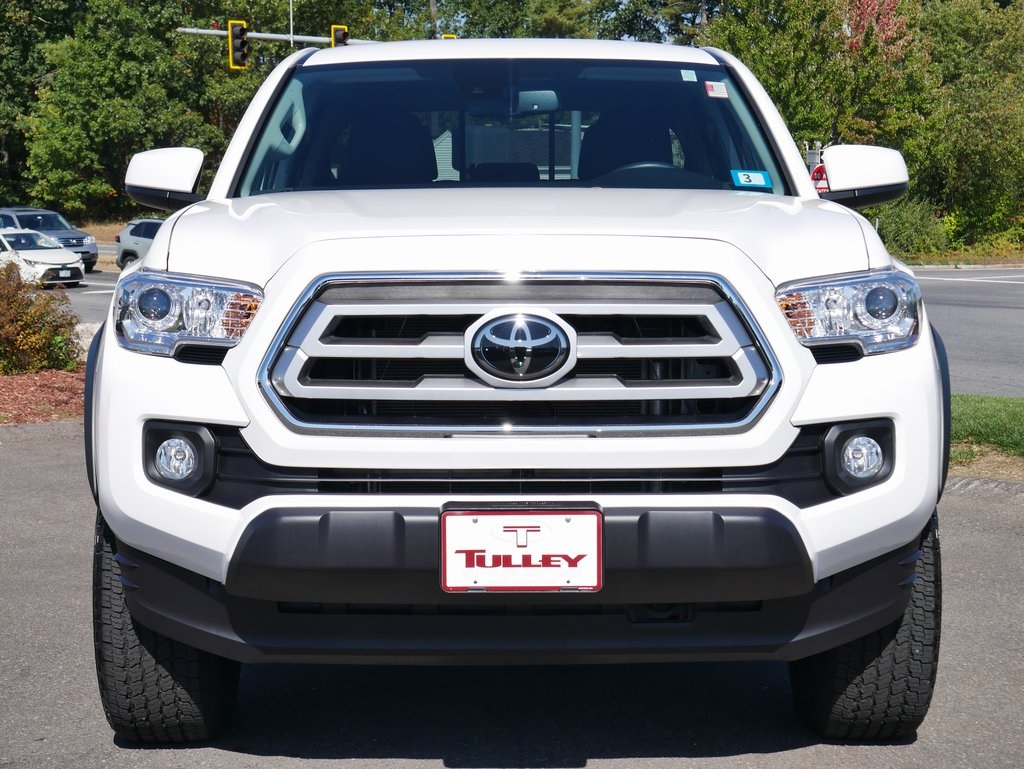 2021 Toyota Tacoma SR5 photo 2