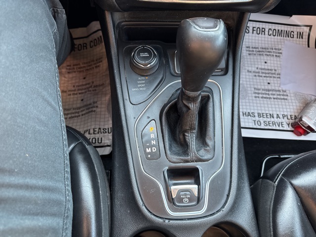 2019 Jeep Cherokee Latitude photo 16