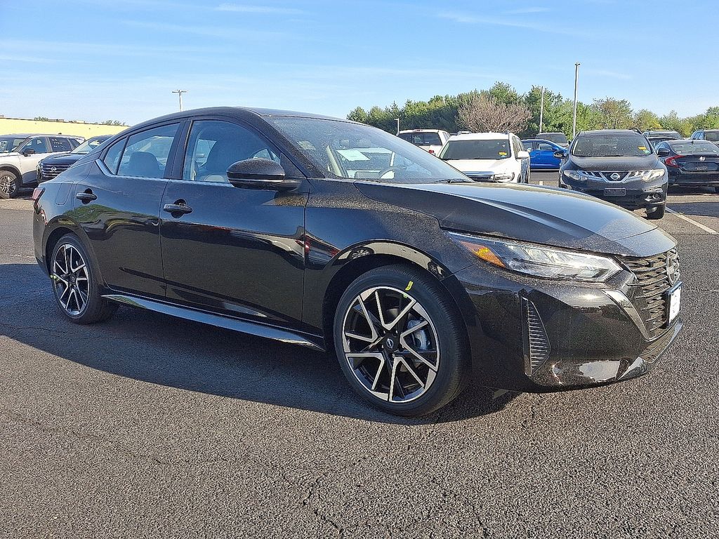 2025 Nissan Sentra SR photo 2