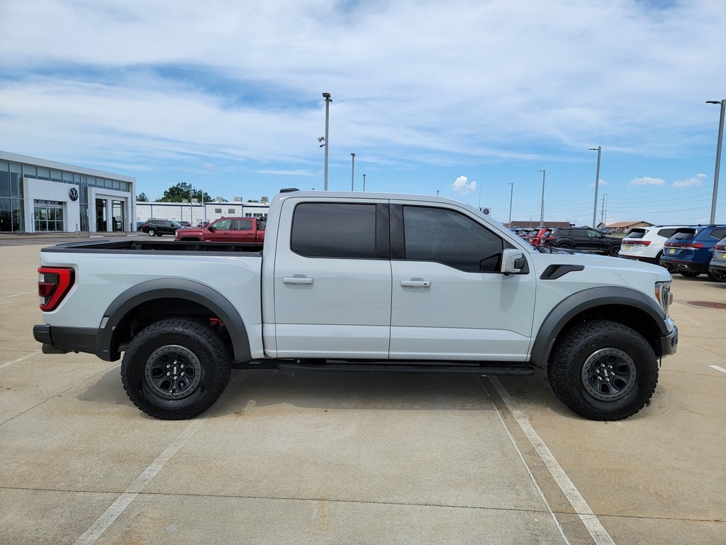 2023 Ford F-150 Raptor photo 8