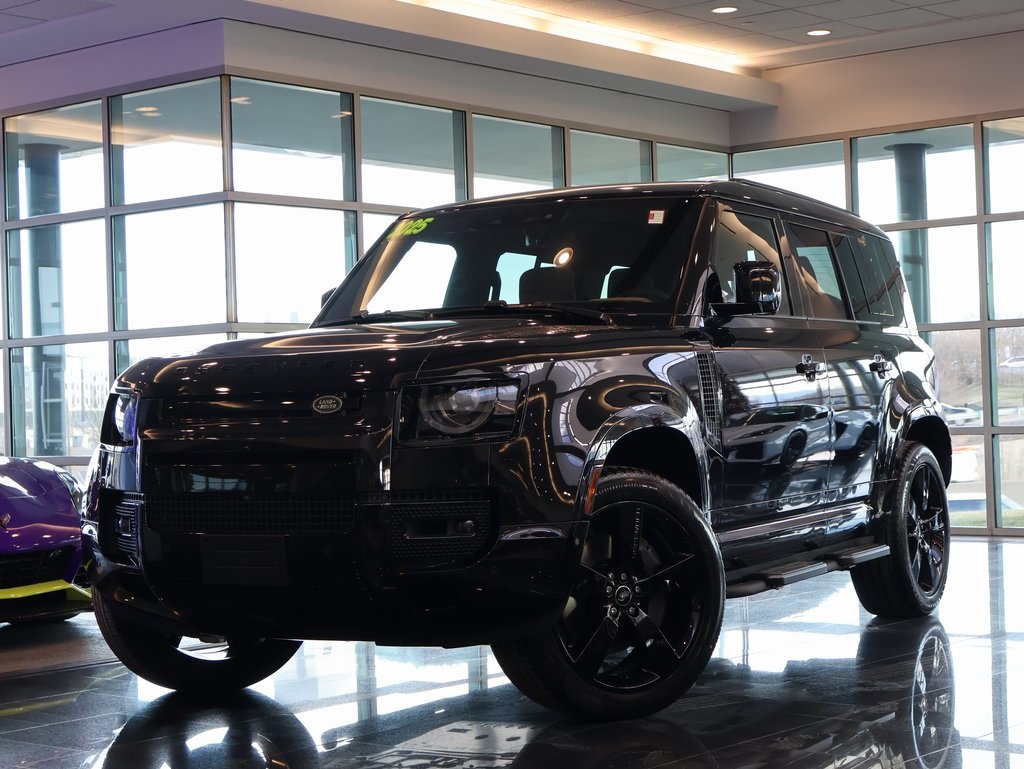 2025 Land Rover Defender X-Dynamic SE's photo