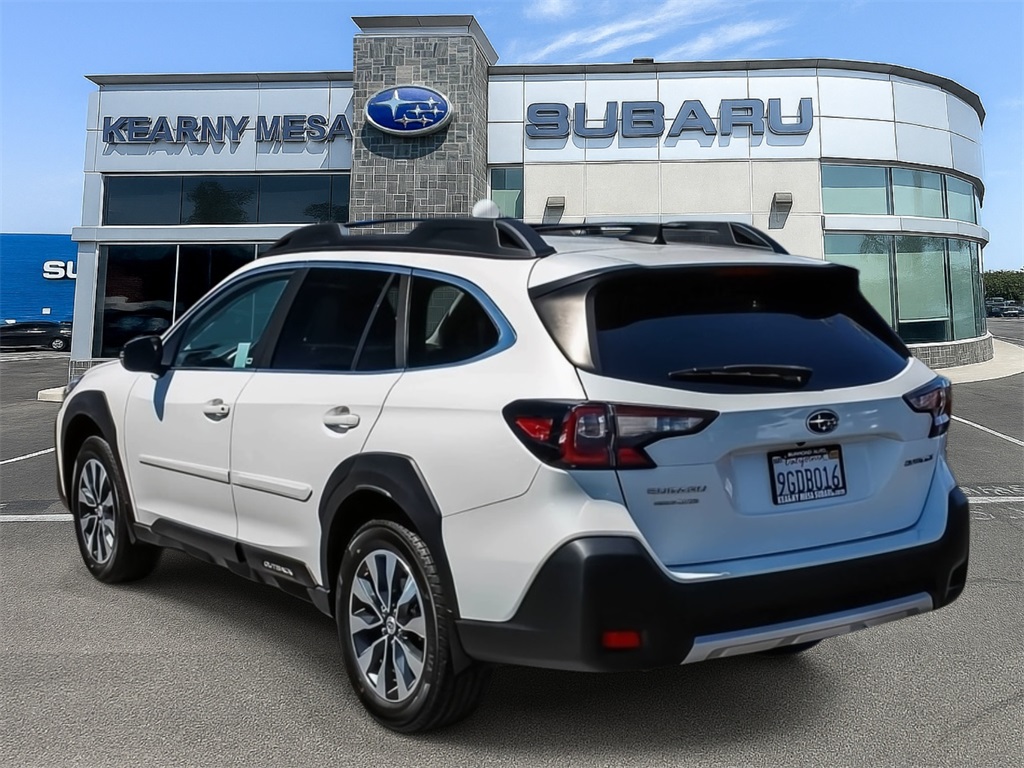 2023 Subaru Outback Limited photo 4