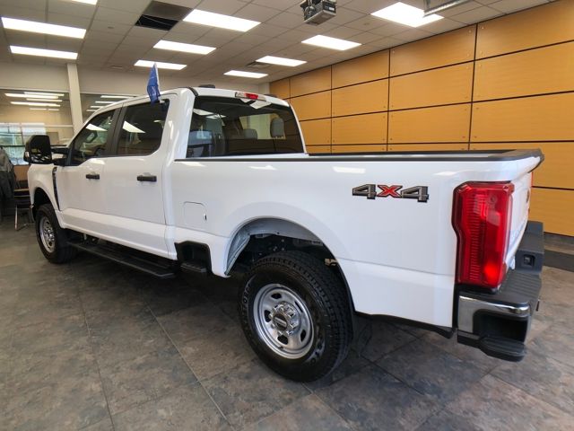 2023 Ford F-350 XL photo 6