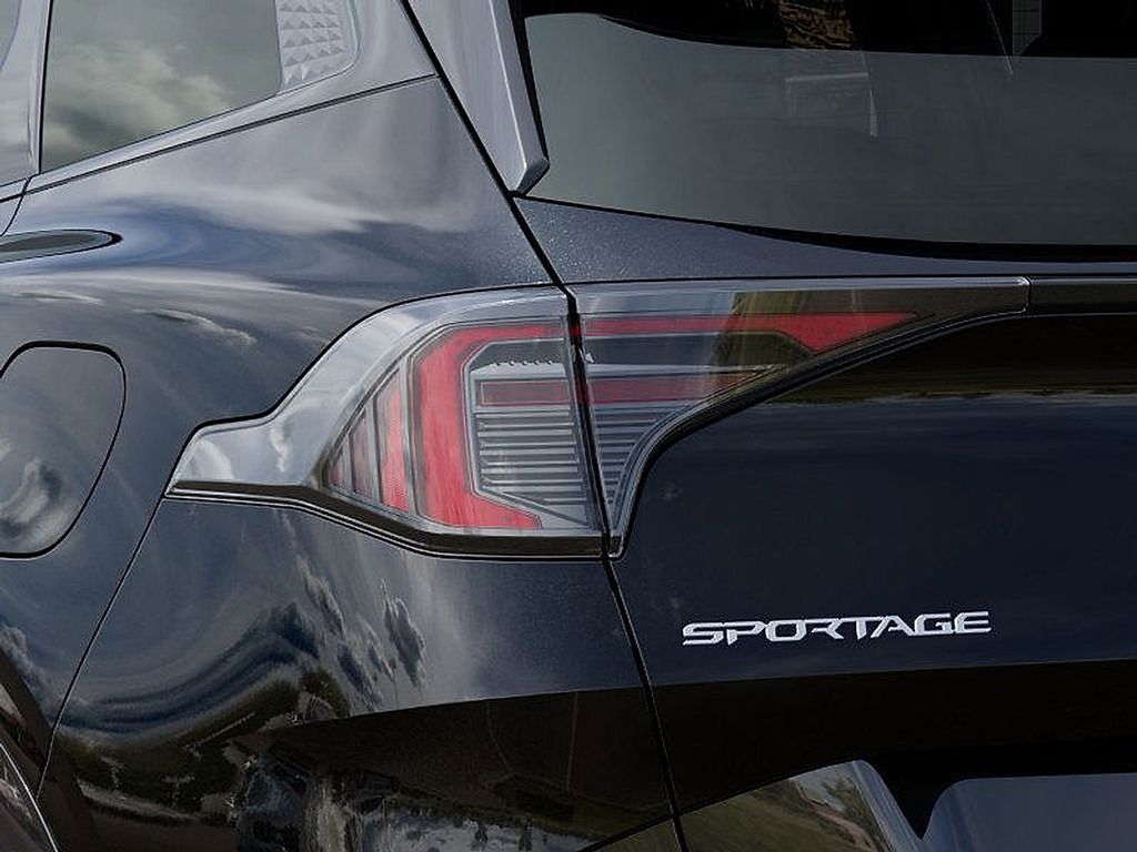 2026 Kia Sportage Hybrid photo 8